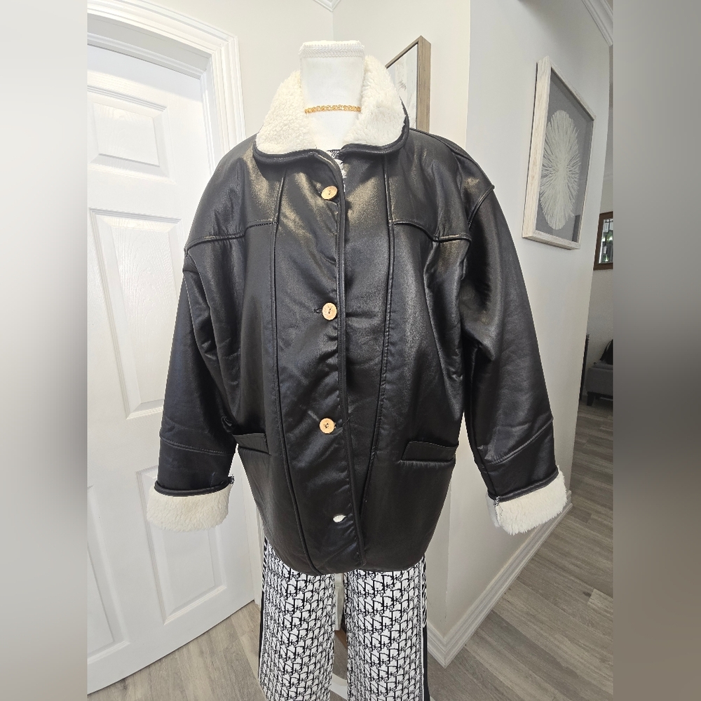 💥SOLD🌹Black Faux Fur Trim Oversized Jacket #fashion #style #ootd
